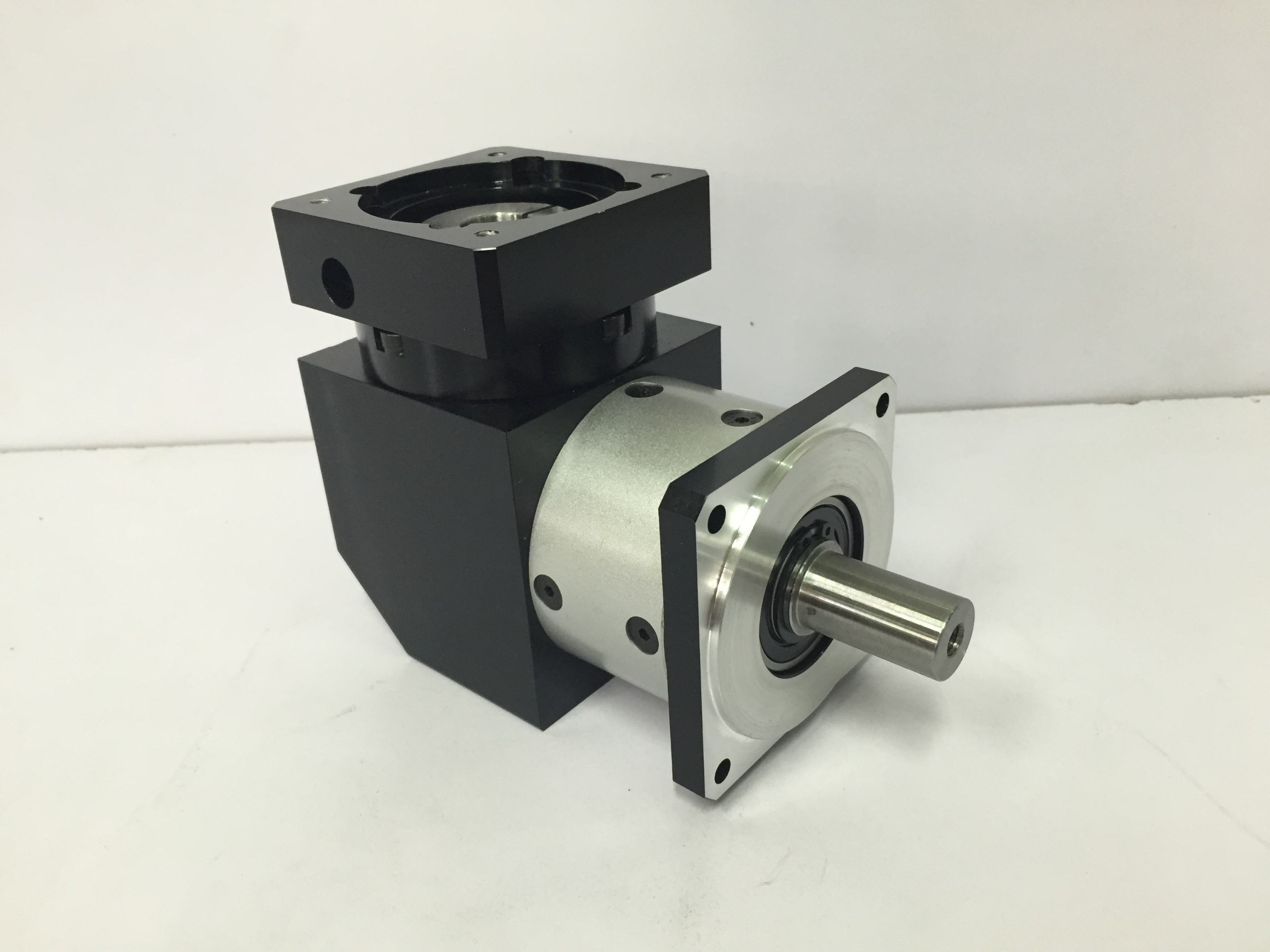 步進(jìn)電動(dòng)機(jī)需要行星減速機(jī)做什么用？